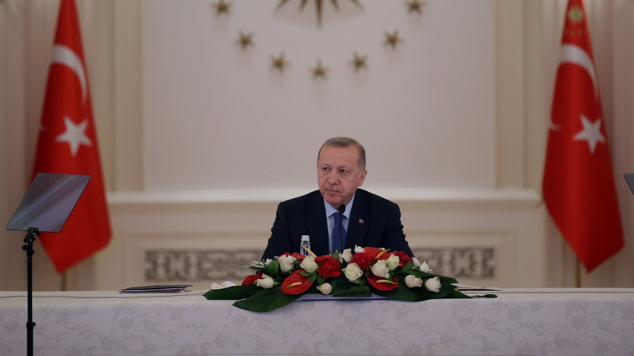 Mustafa Hoş'tan tuhaf paylaşım! Erdoğan'ın Çankaya'daki toplantıda olmadığını iddia etti