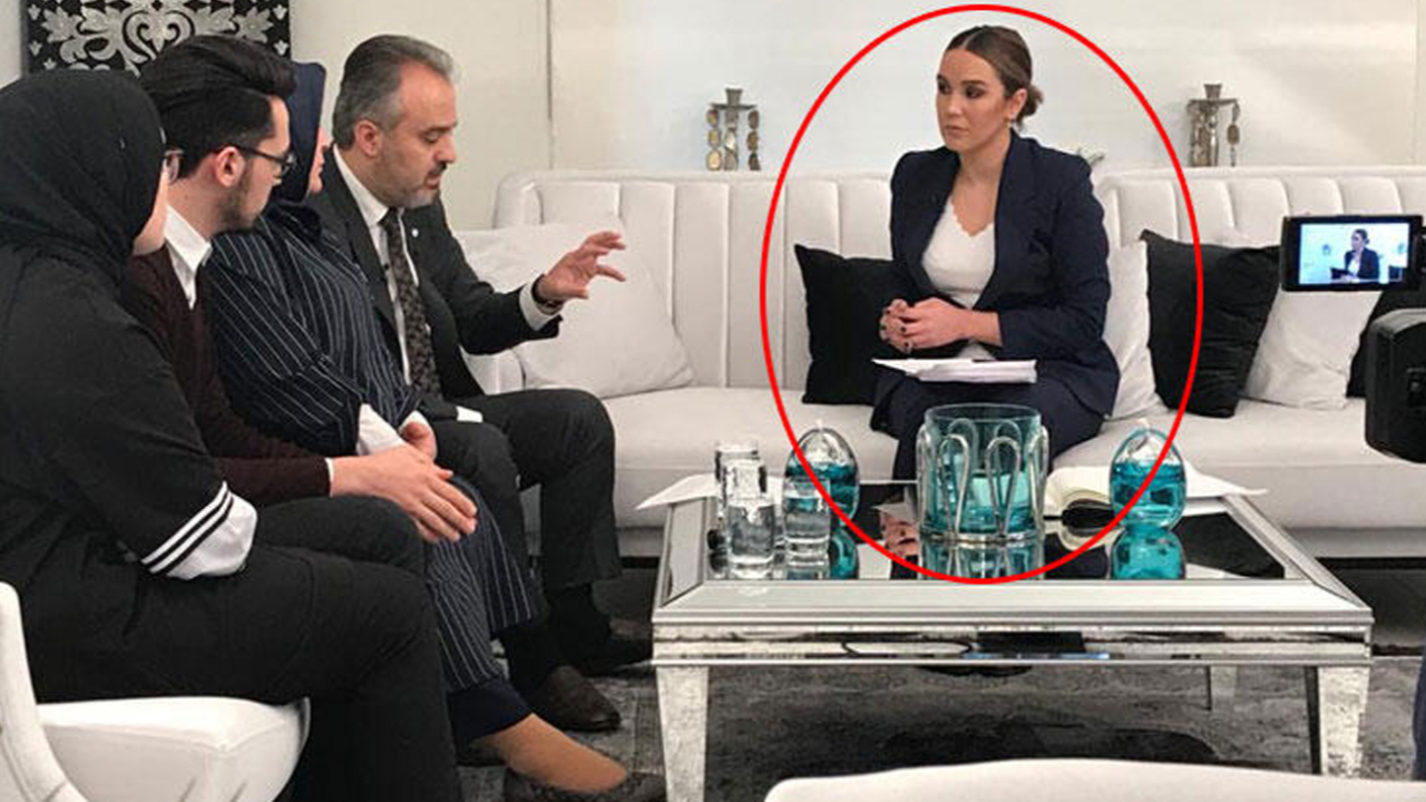 Son dakika... Koronavirüse dikkat çekmek için ana haber bültenini başkanın evinden yaptı!