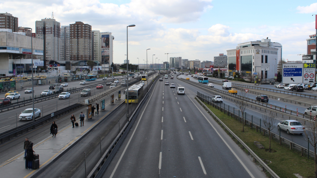 Son dakika... İstanbul trafiğine "koronavirüs" etkisi drone ile görüntülendi