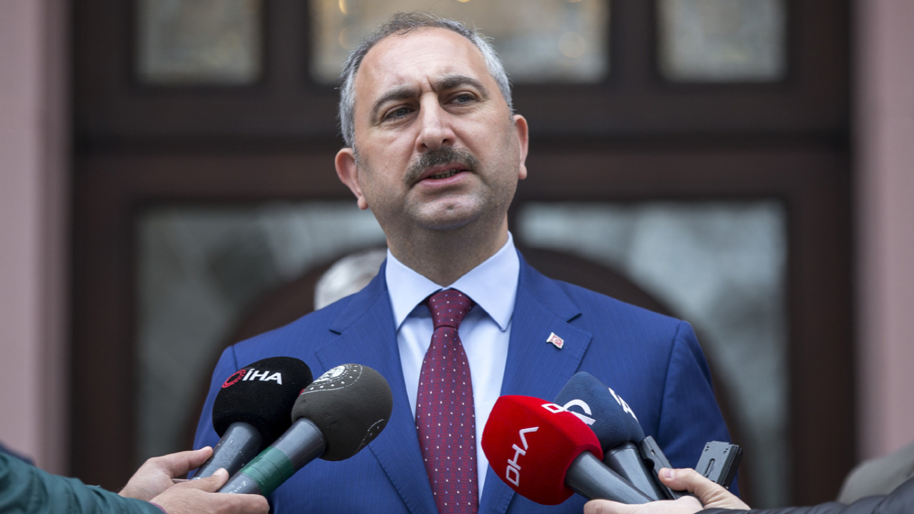 Adalet Bakanı Abdülhamit Gül: Cezaevlerimizde pozitif vaka yok