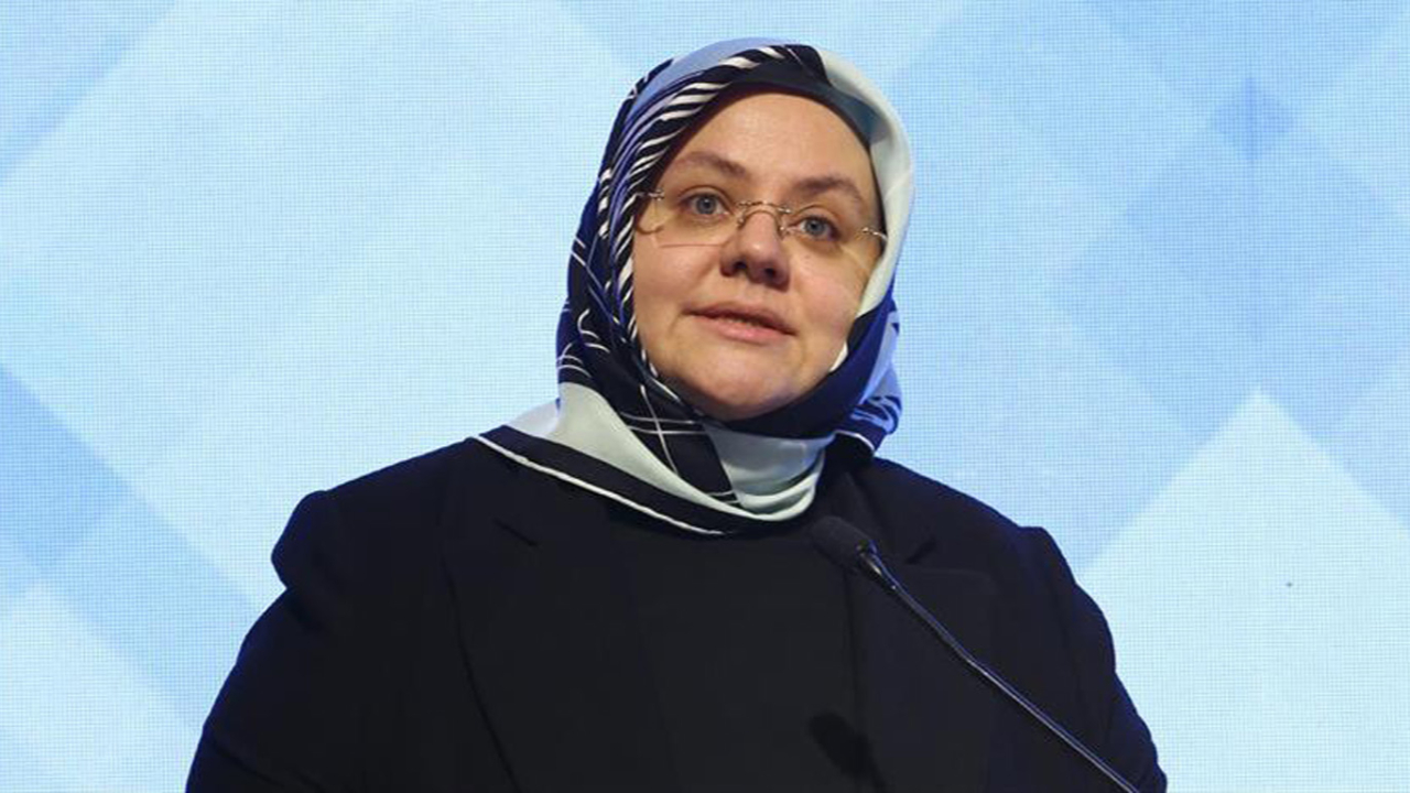 Son dakika! Bakan Selçuk açıkladı: İhtiyaç sahibi ailelere 1000 TL yardım!
