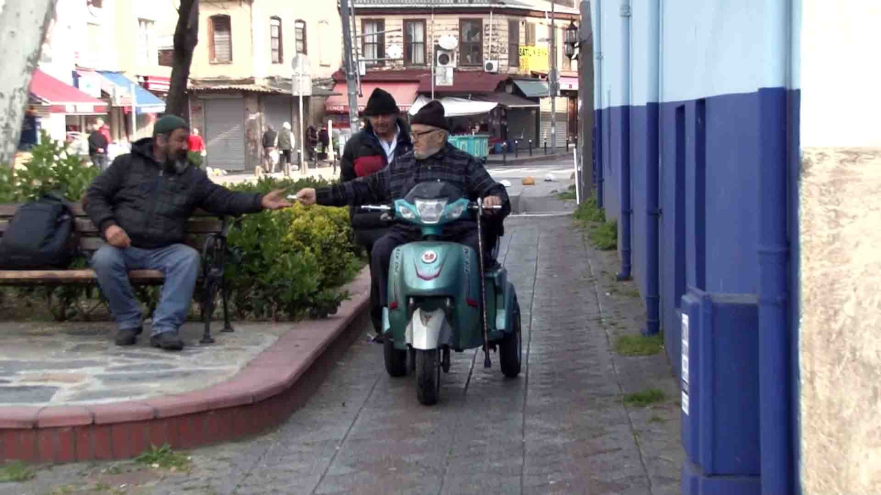 Yaşlılar yasağı takmadı