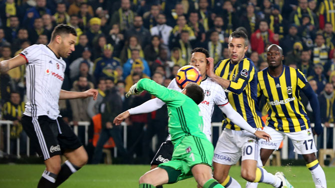 Fenerbahçe - Beşiktaş derbisine Yunanistan'da soruşturma açıldı!