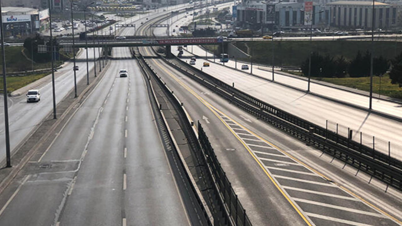 Son dakika... İstanbul’da trafik yoğunluğu tarihi değeri gördü