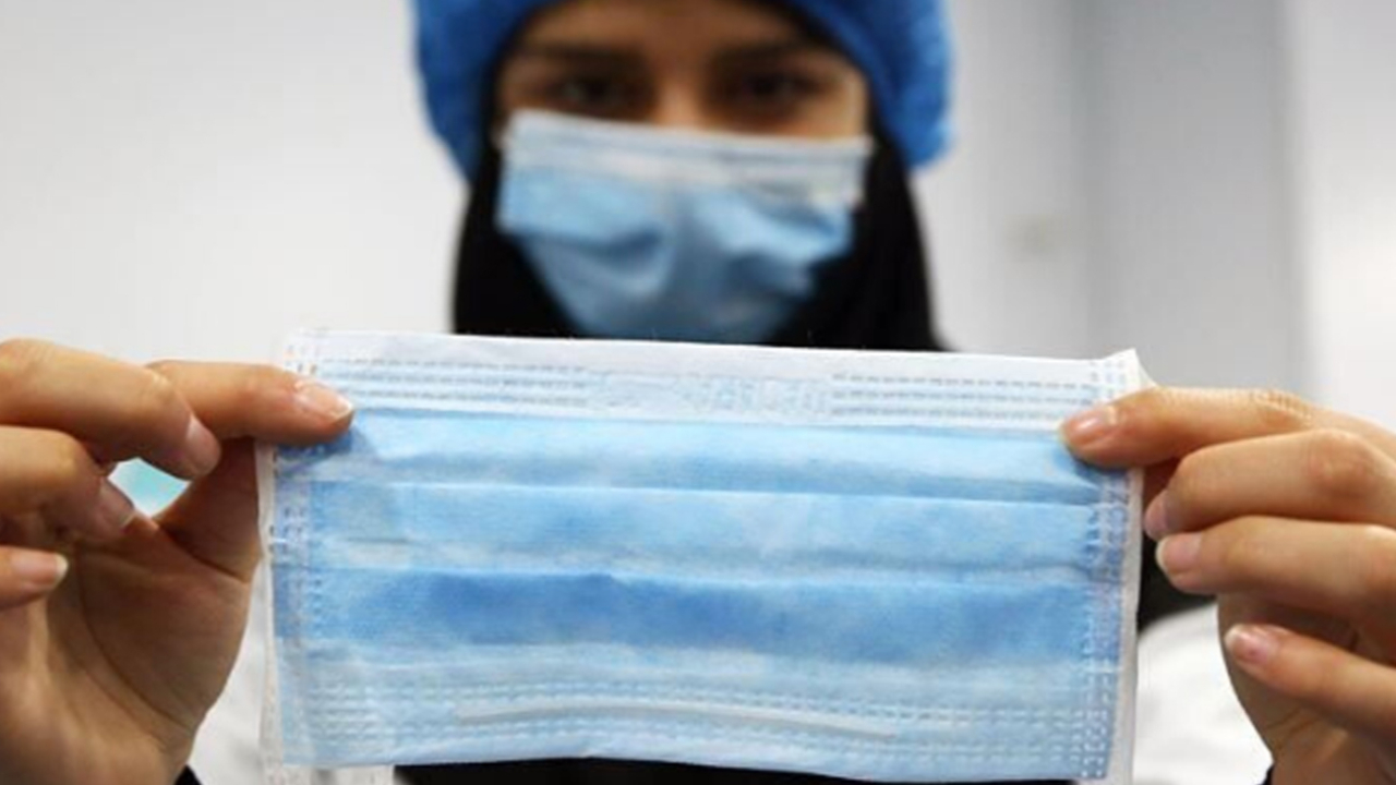 Son dakika... MEB ayda 2 milyon cerrahi maske üretebilecek