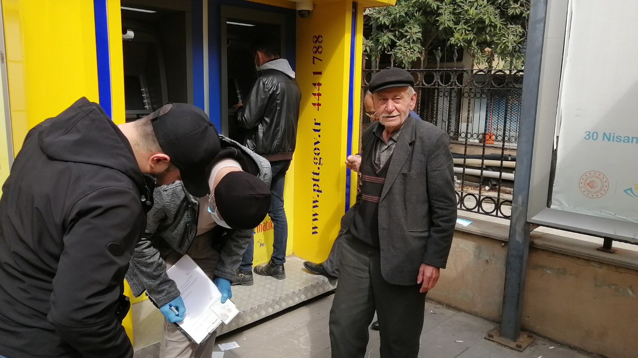 Yaşlılar uslanmıyor: Beni yakışıklı çekin...