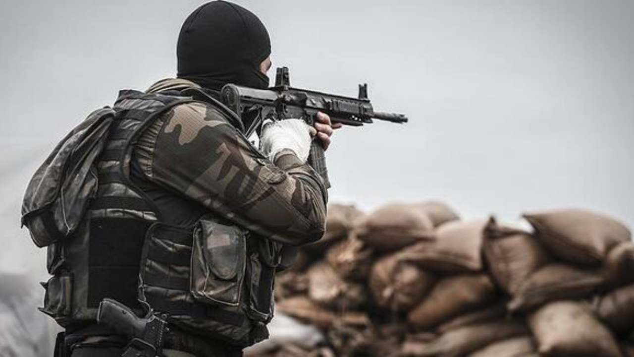 Bitlis'te hava destekli operasyon! Eylem hazırlığındaki teröristler öldürüldü...