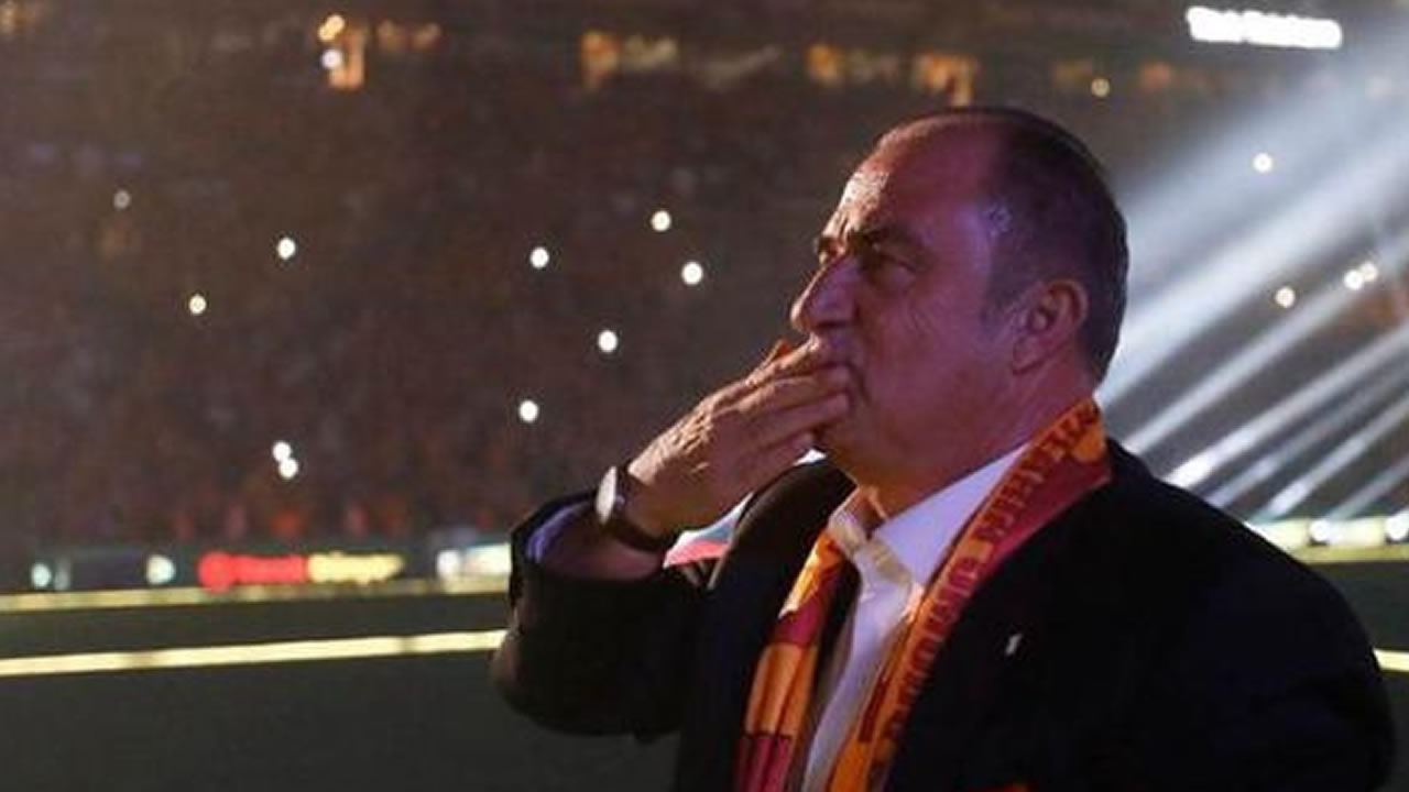 Ünlülerden Fatih Terim'e duygusal mesajlar