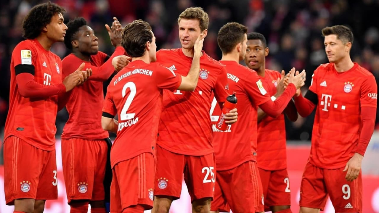 Bayern'li futbolculardan büyük fedakarlık