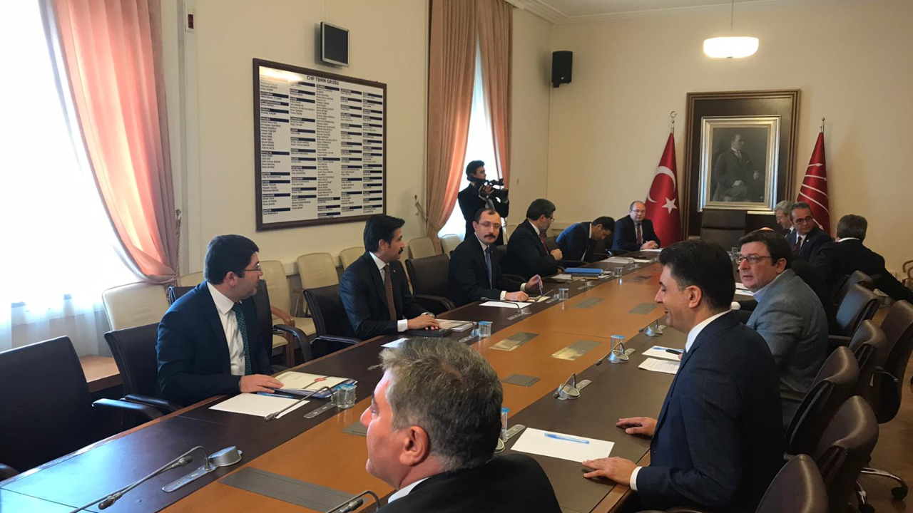 100 bin mahkumu ilgilendiren görüşme! AK Parti, CHP'yi ziyaret etti...