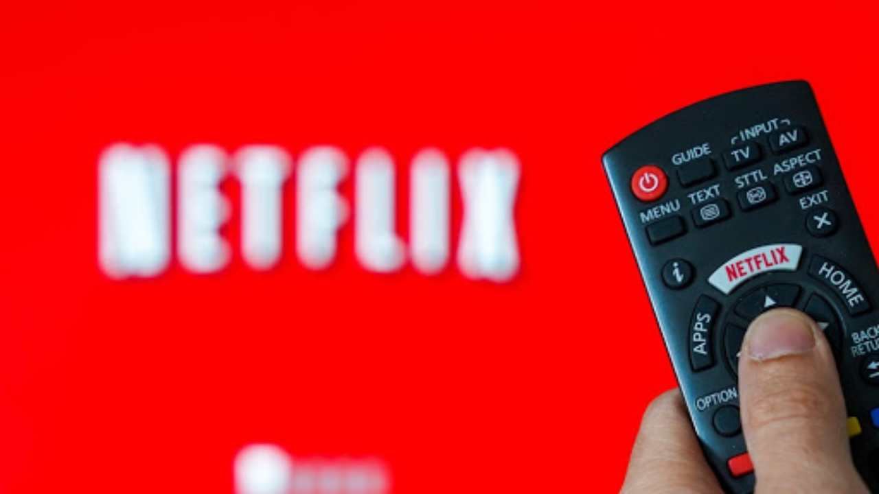 Gökçeada Belediyesi'nden evde kalma sözü verene Netflix hediyesi