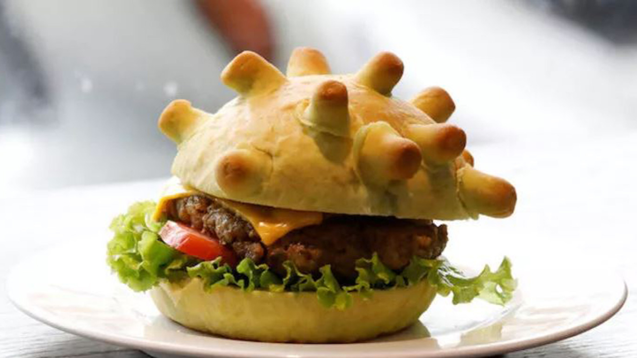 Vietnam'da bir restoran 'koronaburger! satışına başladı