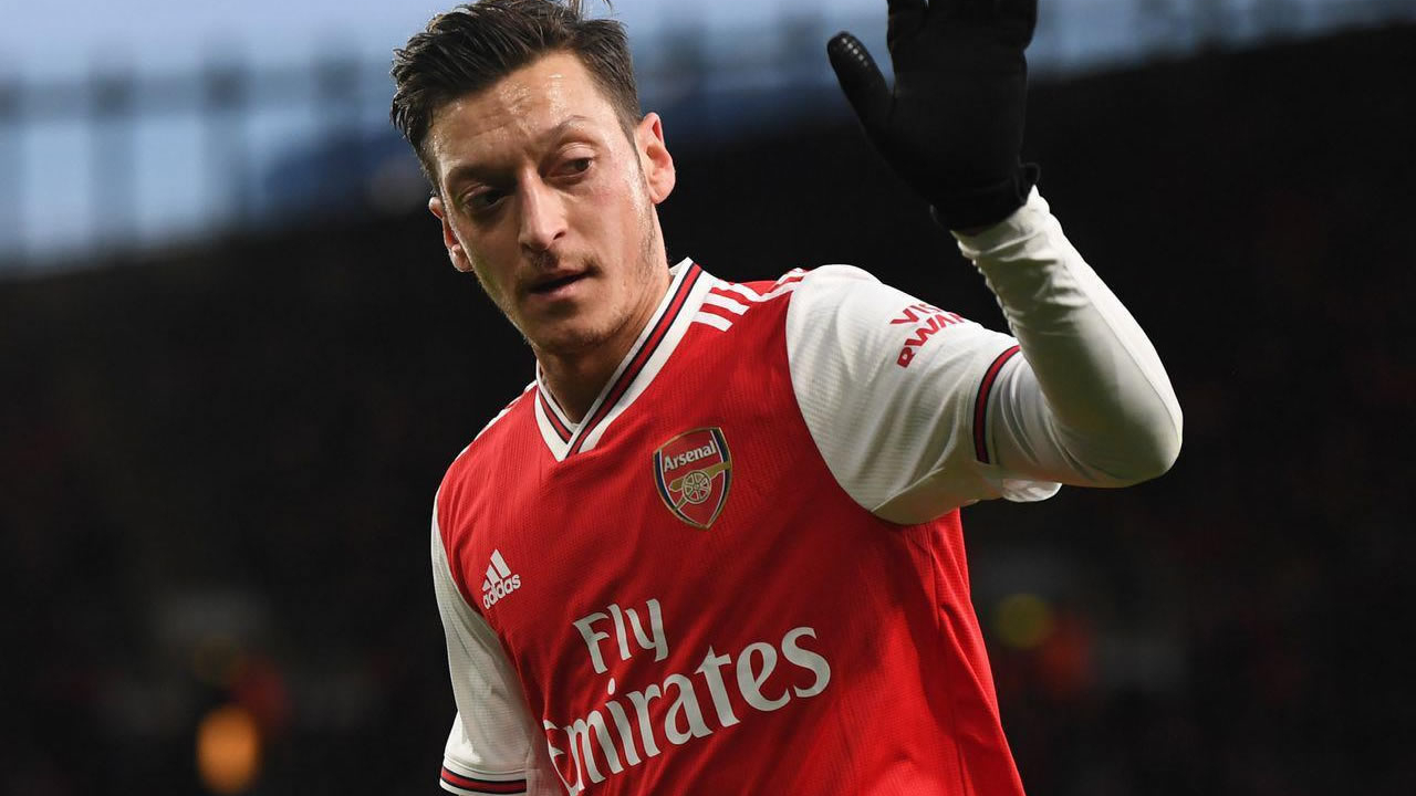 Mesut Özil'in menajerinden Fenerbahçe mesajı!