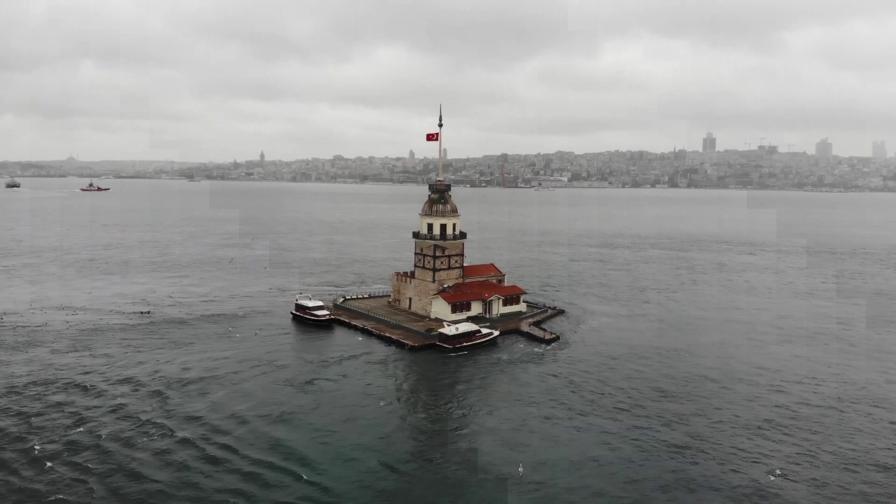 Yüzyıllar önce karantina hastanesi olan Kız Kulesi şimdi bomboş