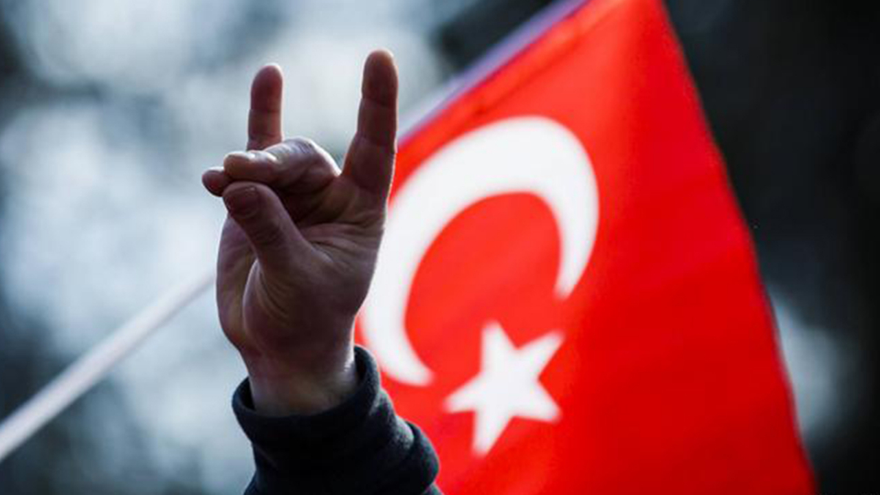 MHP'den koronavirüs kararı! 23 yıl sonra ilk kez...