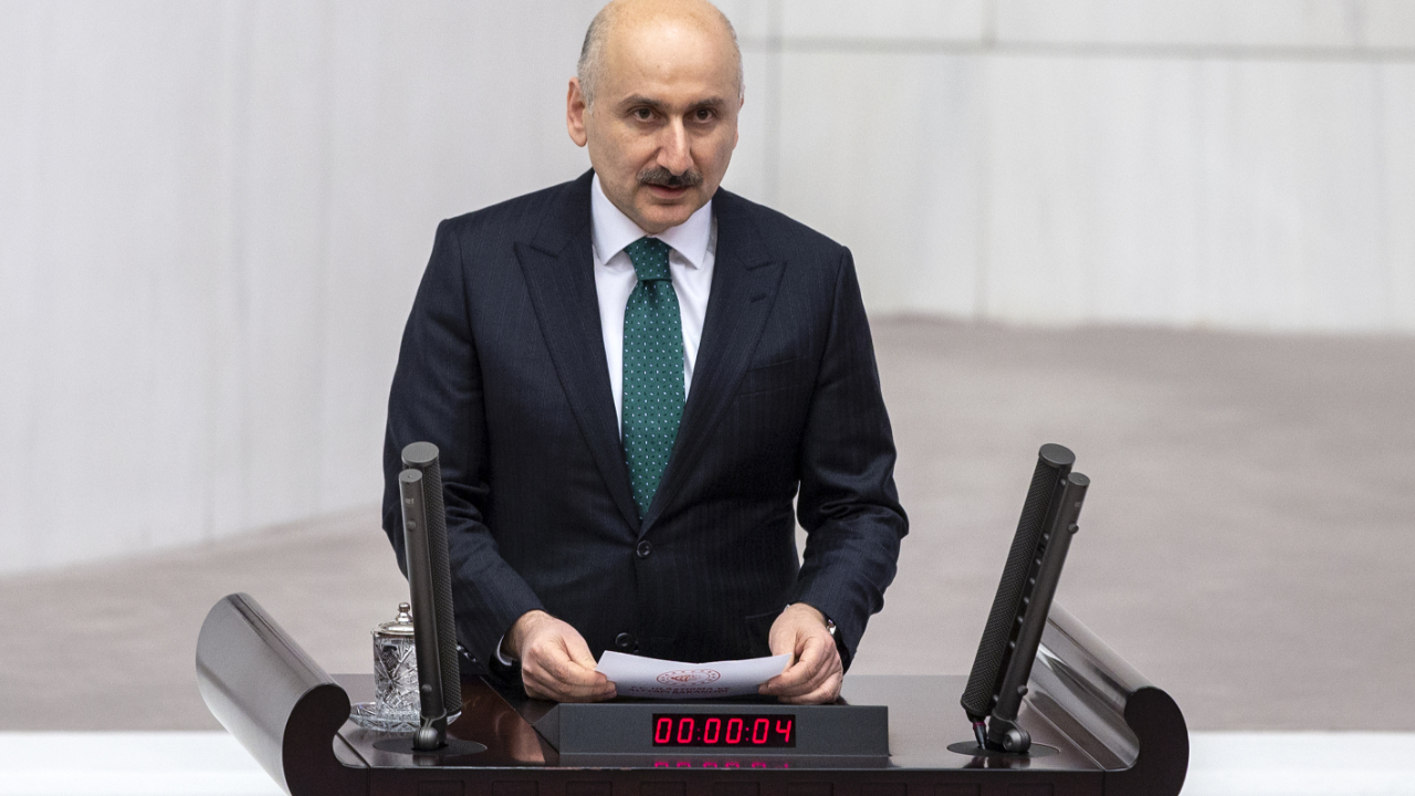 Bakan Karaismailoğlu yemin etti