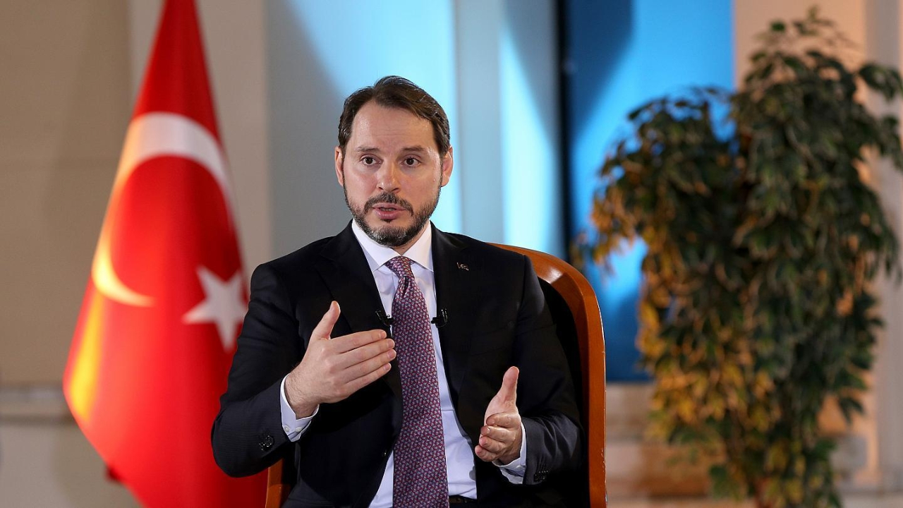 Bakan Albayrak: 3 ay maaş desteği vereceğiz!