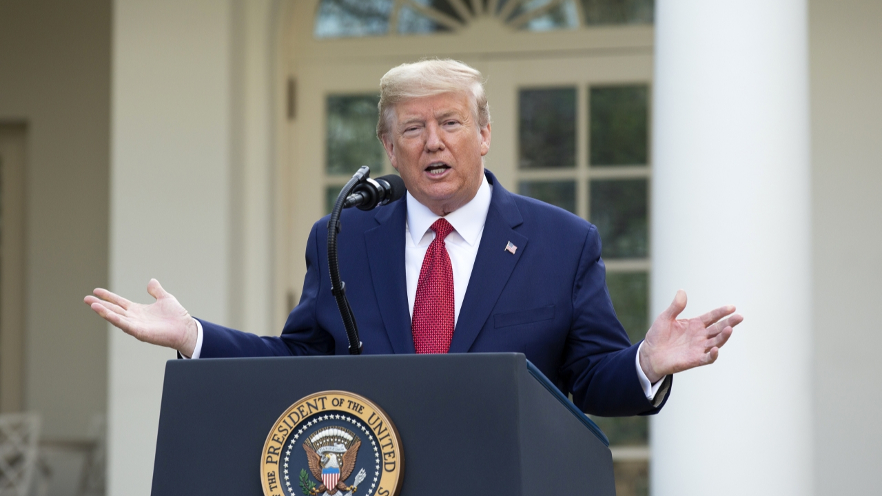 Trump, Avrupa'dan ABD'ye giriş yasağını uzattı