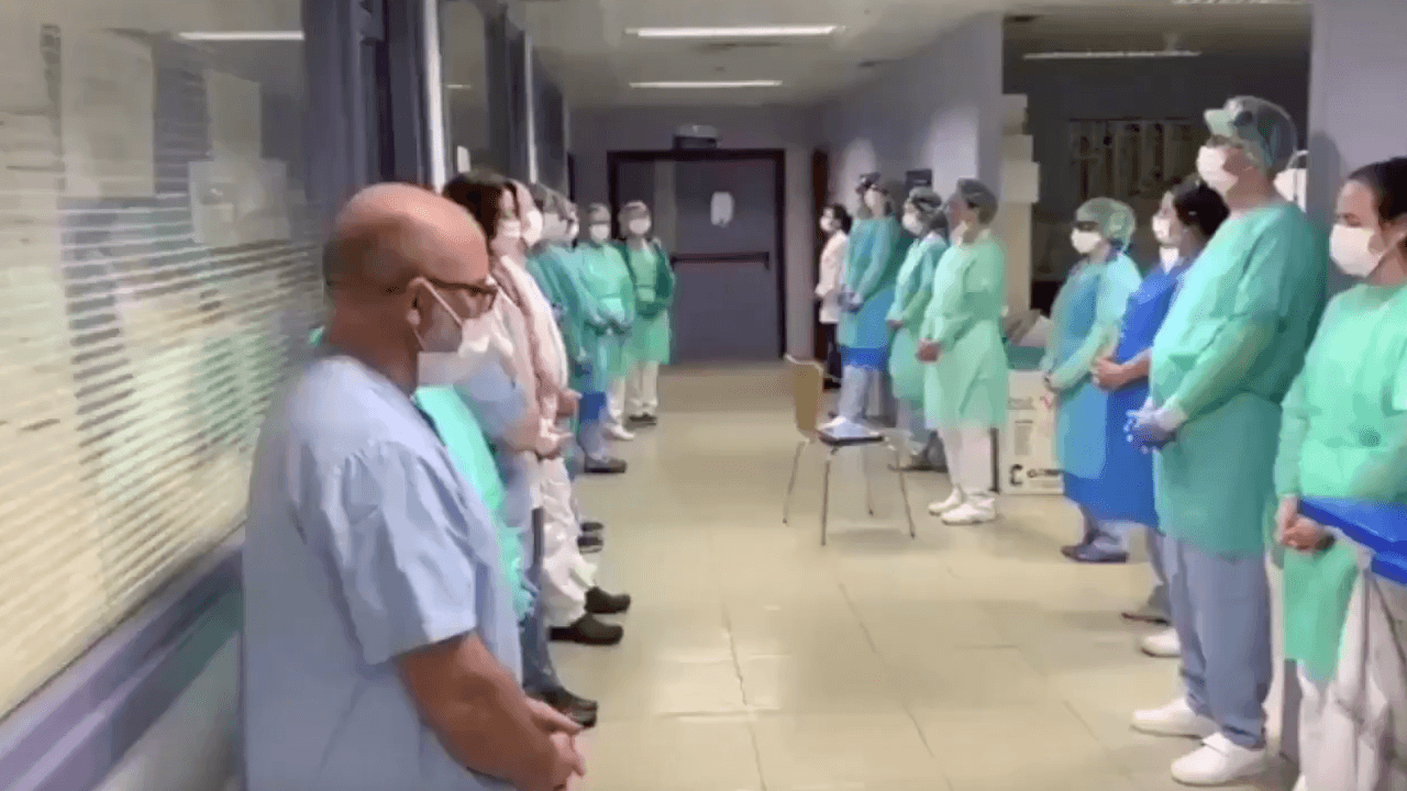 İspanyol doktorlardan koronavirüse karşı 'dua seansı'