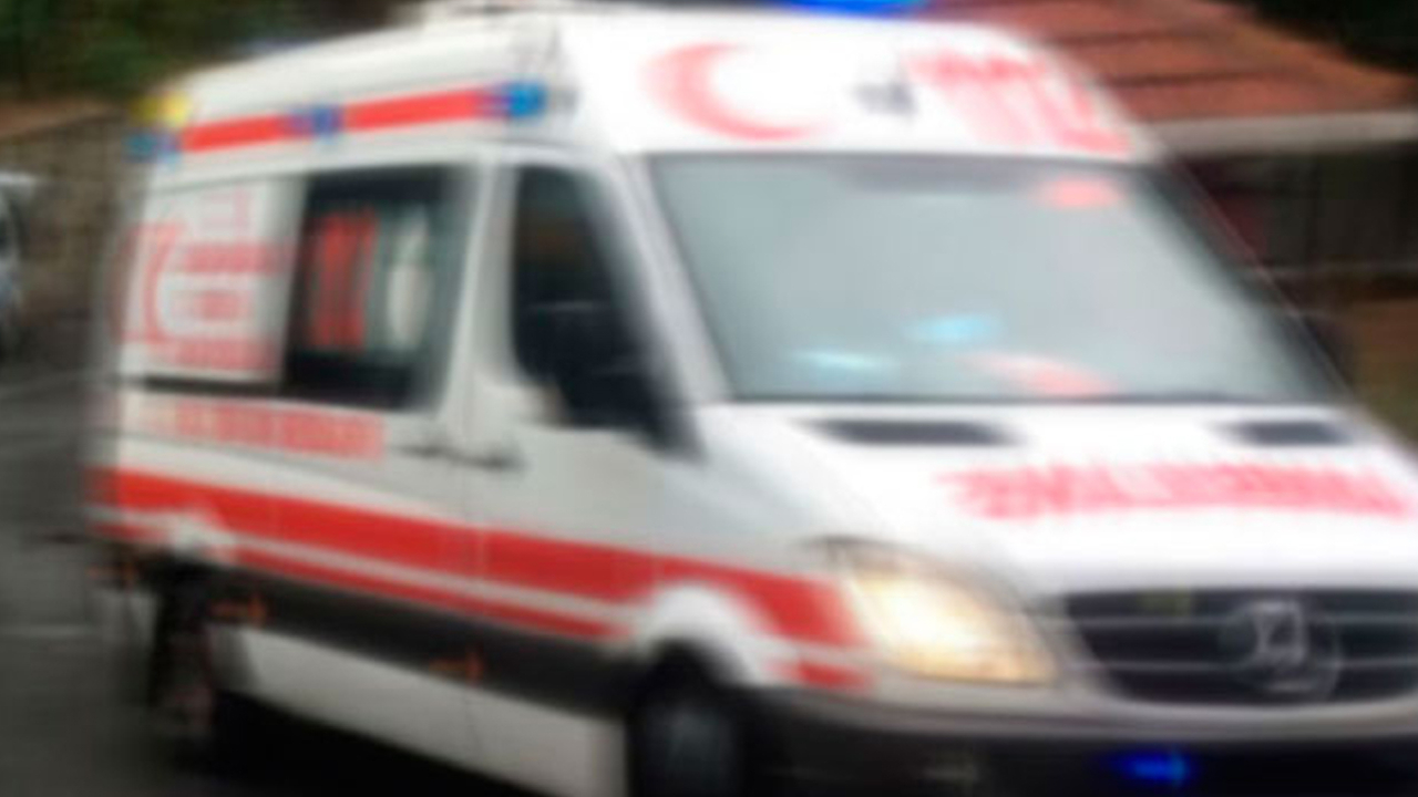 Son dakika... Sivas'ta otomobil devrildi: 4 ölü, 1 yaralı