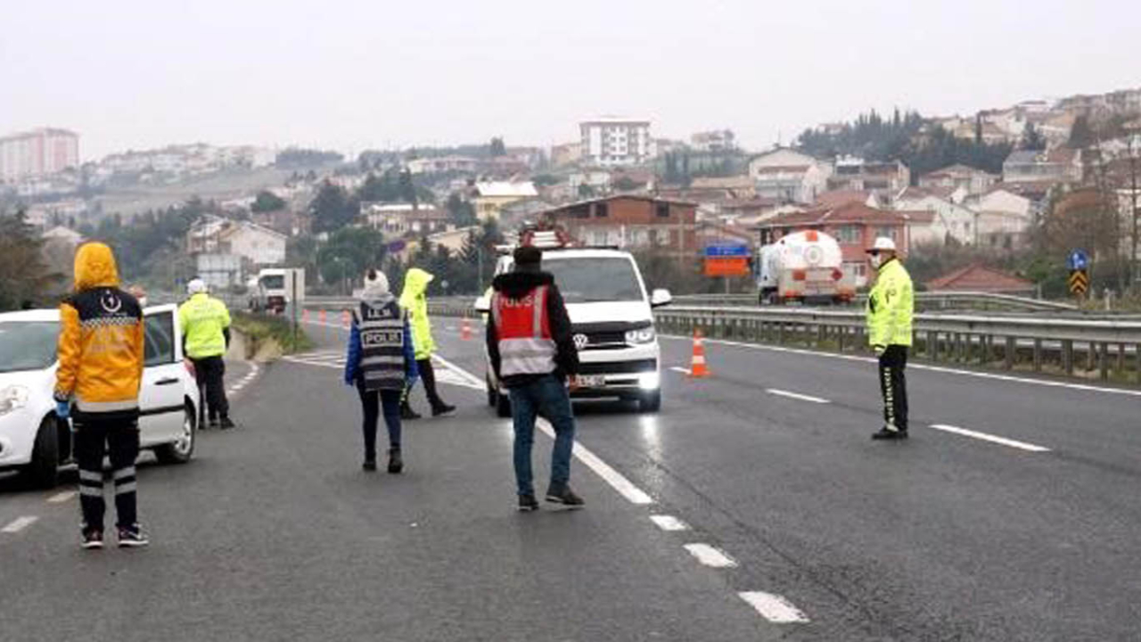 Silivri'de giriş-çıkış yapmak isteyen araçlar geri çevrildi