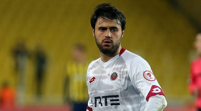 Galatasaray ile Gençlerbirliği Ahmet Çalık için son pazarlıkta