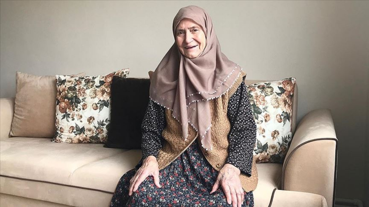 86 yaşındaki Sakaryalı 'Süper Babaanne' koronavirüsü yendi