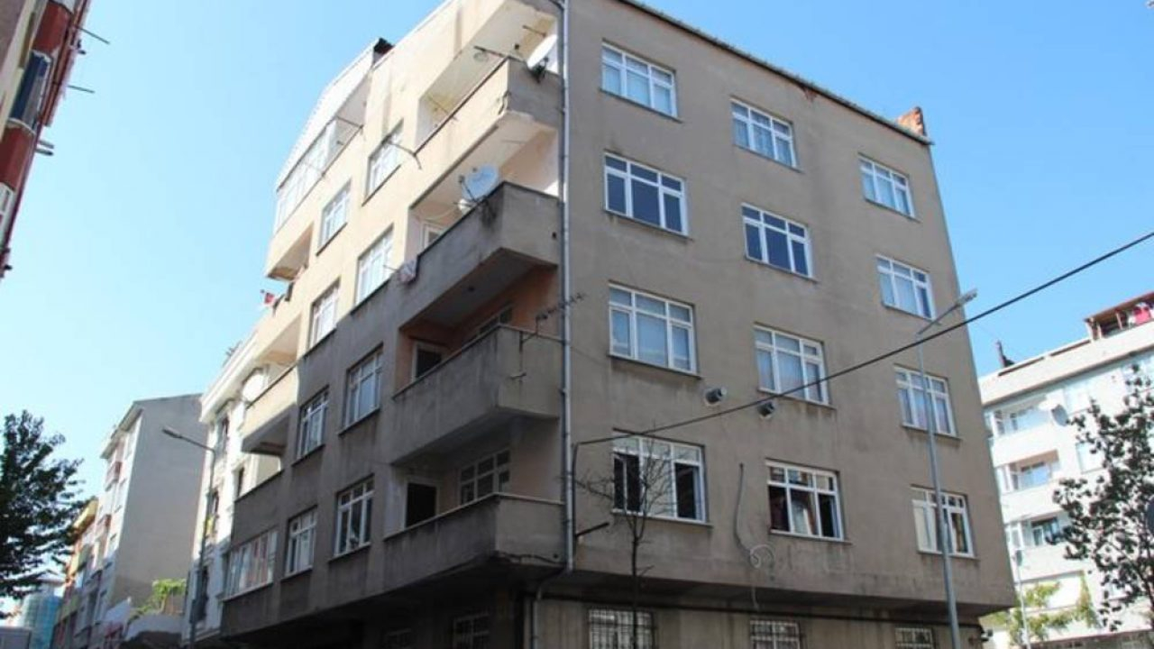 Bağcılar'da 4 binaya koronavirüs karantinası