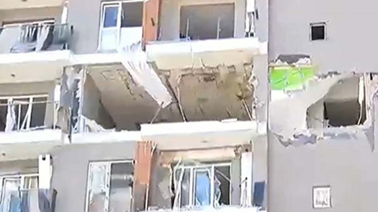 Son dakika... Esenyurt'ta doğalgaz patlaması! Ekipler olay yerine gidiyor