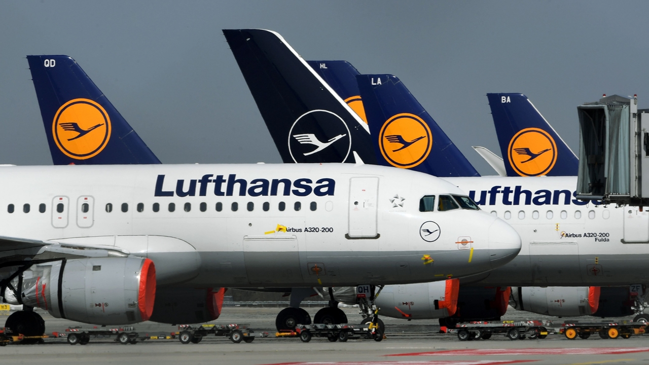 Kepenk indirdi! Lufthansa'ya Koronavirüs darbesi...