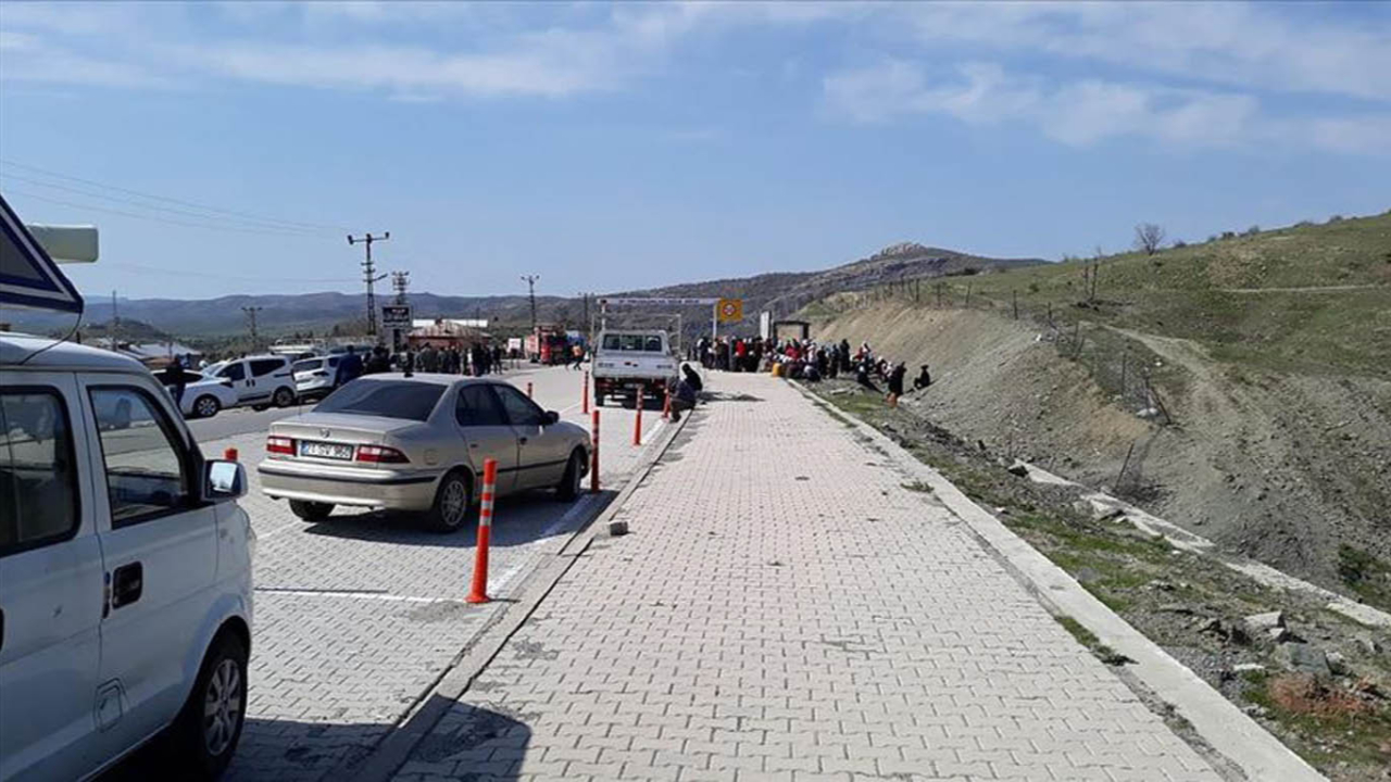 Son dakika! Diyarbakır'da PKK odun toplayan köylülere saldırdı: 5 köylü şehit