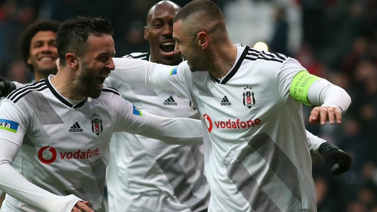 FEDA görevi Burak Yılmaz'ın! Yıldız oyuncu ikna edecek....