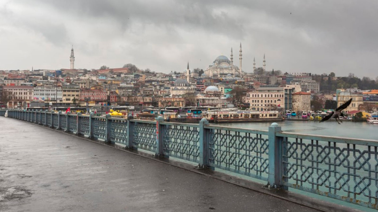 Yoğun Bakım Derneği Başkanı önerdi: 5 ilde sokağa çıkmak yasaklanabilir