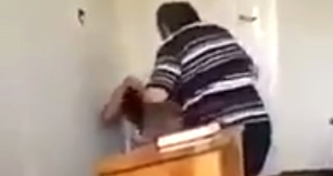Kur'an Kursu'nda çocuğa terlikle dayak! Hoca gözaltında...