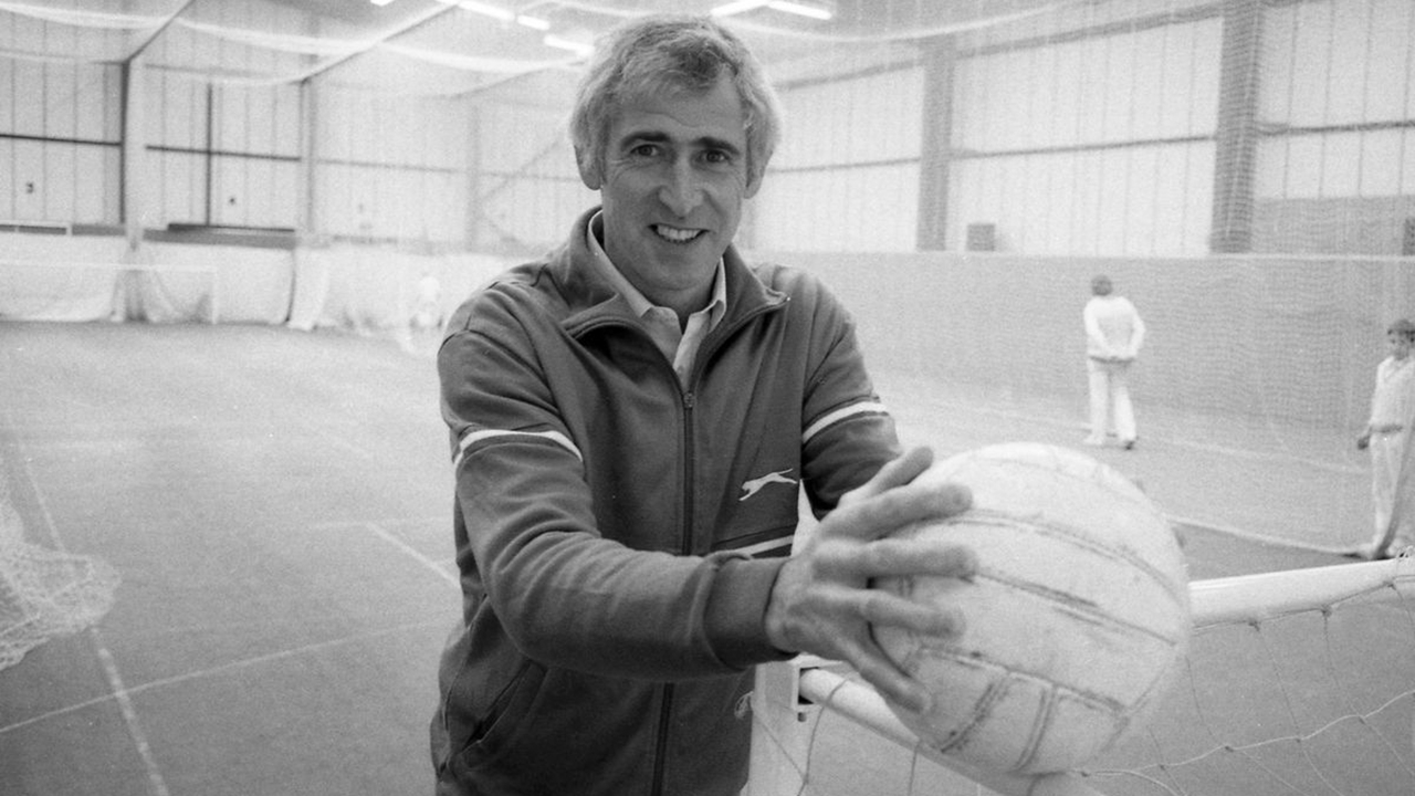 "Kedi" lakaplı efsane kaleci Peter Bonetti, hayatını kaybetti