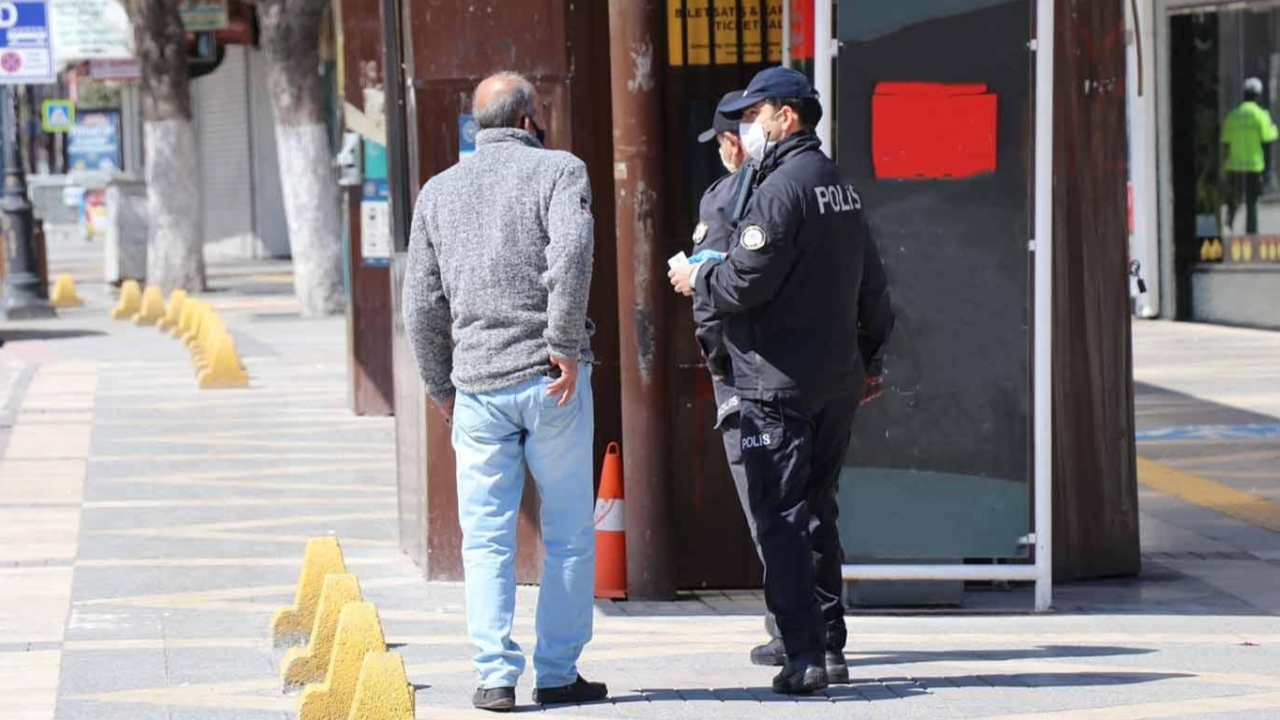 İstanbul'da yasağa uymayanlara ceza yağdı...