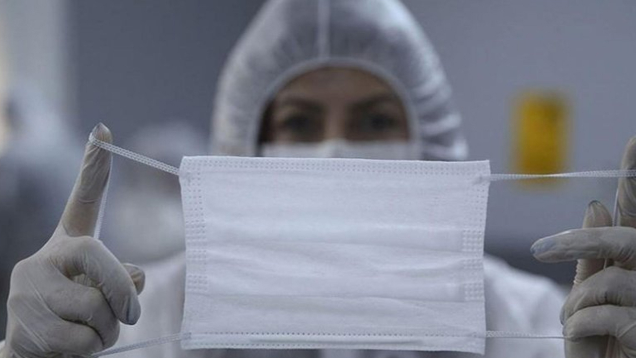 Son dakika... Eczanelerden maske teminine ilişkin yeni açıklama: SMS kodu gelmeden eczanelere başvurmayın