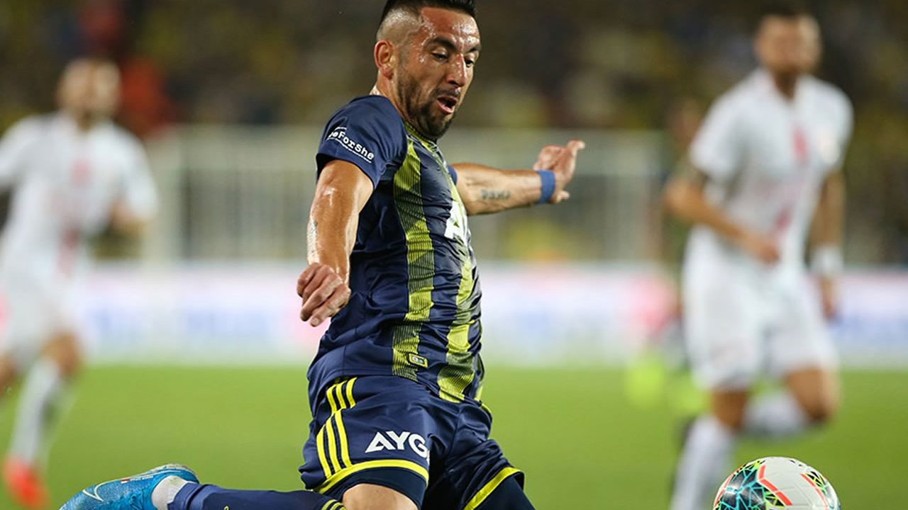 Fenerbahçe'den Isla kararı! Sağ bek için formül...