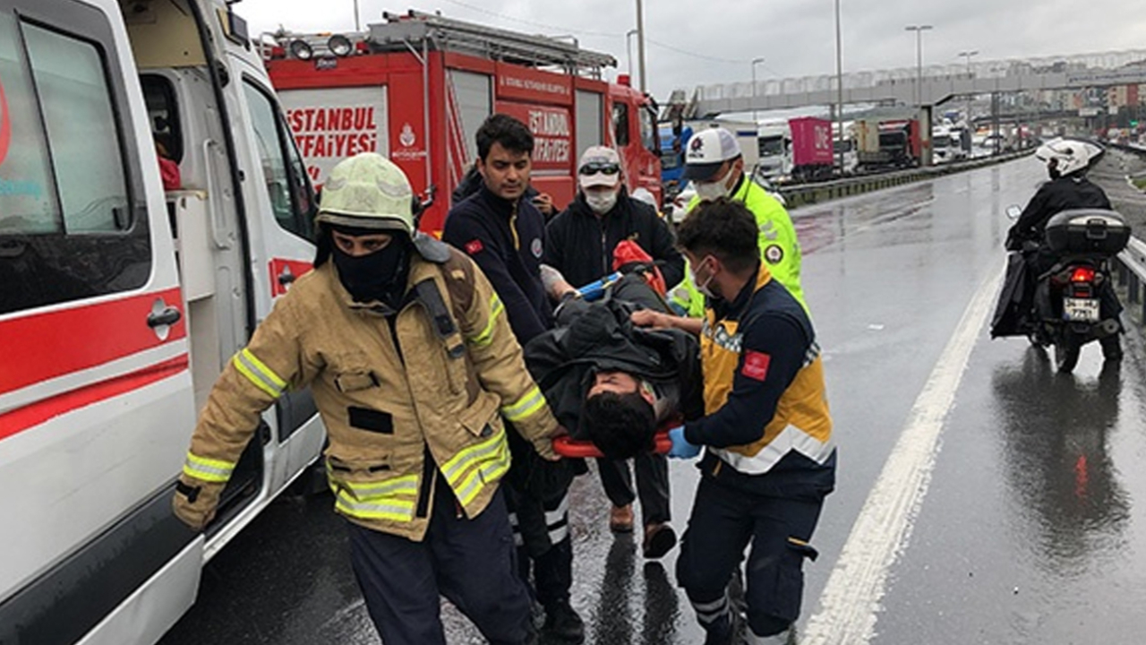 Son dakika: TEM bağlantı yolunda feci kaza! Kilometrelerce kuyruk oluştu