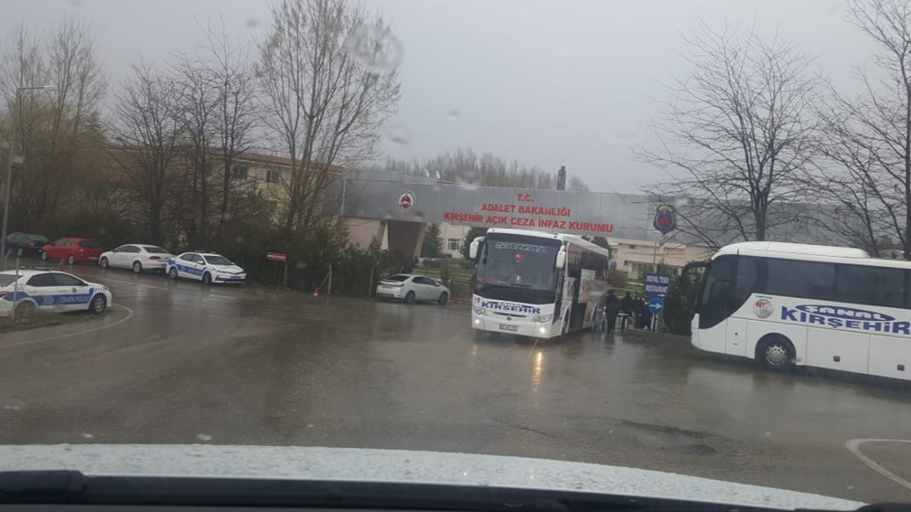 Kırşehir’de cezaevleri geniş güvenlik önlemleri ile tahliye ediliyor