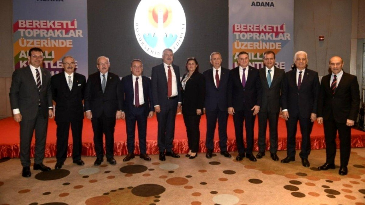 CHP'li başkanların sokağa çıkma yasağı ısrarı sürüyor! 11 başkan tam tecrit ve para istedi...
