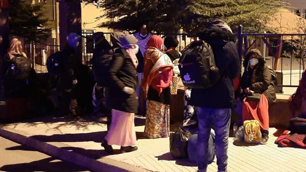Son dakika... Çorum'da kafaları karıştıran olay... Yol ortasına bırakıp gittiler