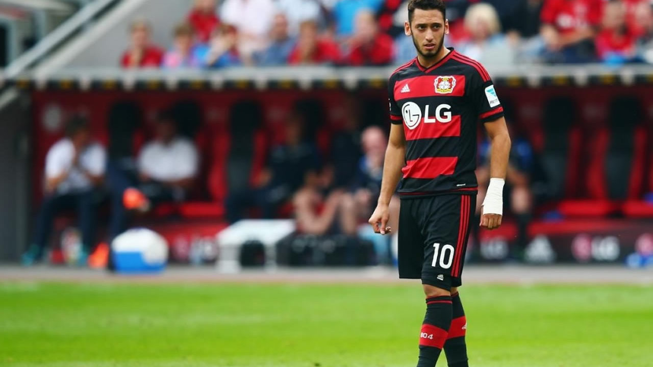 Milan'dan Hakan Çalhanoğlu'na şok çağrı!