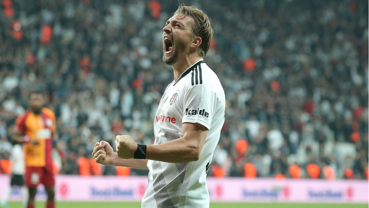 Caner Fenerbahçe'ye, Hasan Ali Galatasaray'a!