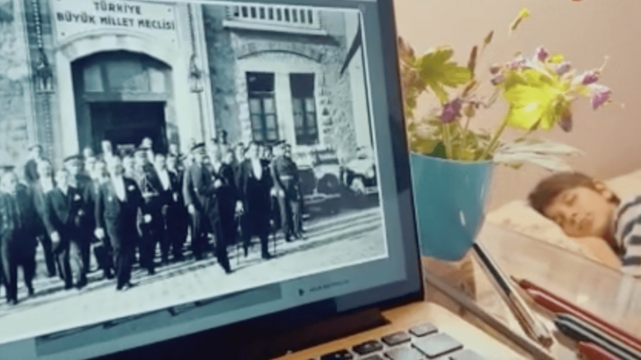 MEB'den 23 Nisan'ın 100. yılına özel marş! Çocuklar seslendirdi...