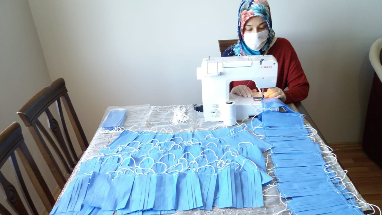 Merzifon HEM’den kaymakamlığa 15 bin maske