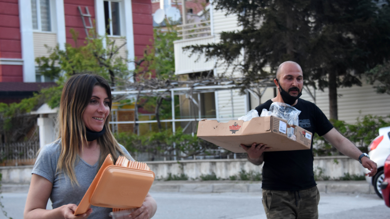 Hayvanseverler, yavru kedileri vahşice öldürenlerin bulunmasını istiyor
