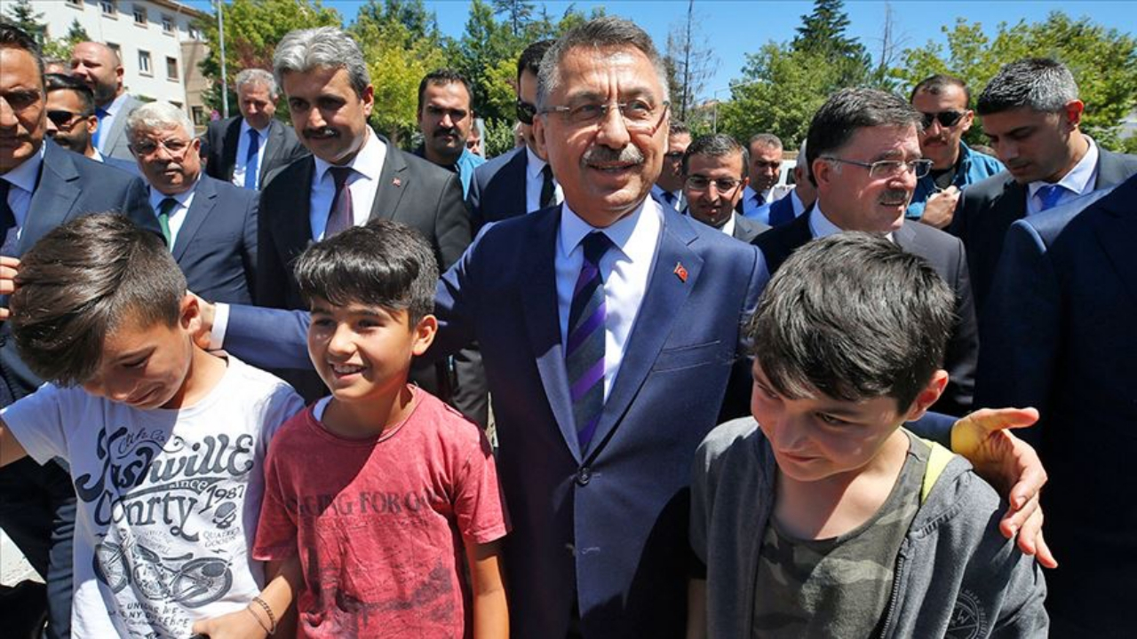 Fuat Oktay'dan 23 Nisan paylaşımı: Bu bayram evde kalın