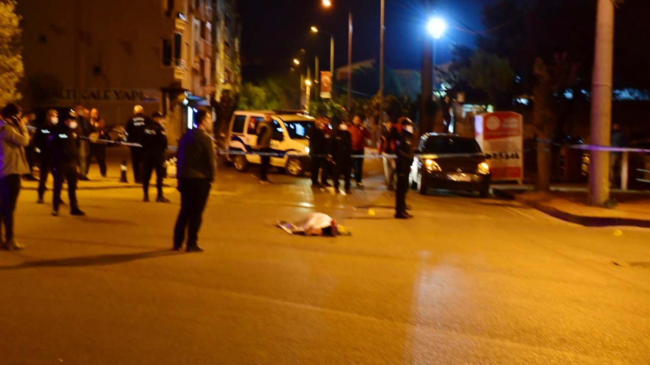 Belediye önünde vahşet! Olay yerinde hayatını kaybetti...
