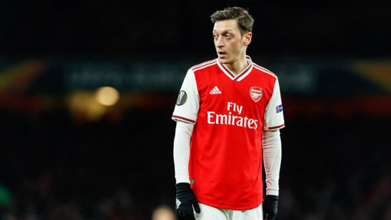 Mesut Özil Arsenal'den ayrılıyor! İşte yeni adresi